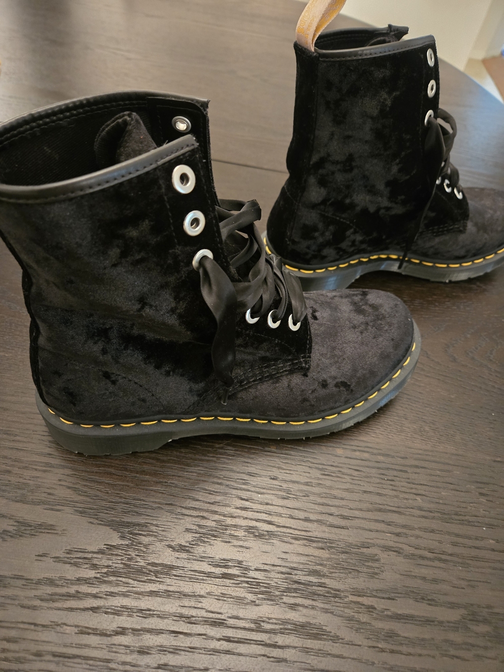 Doc Martens Women's Black Velvet Lace-Up Combat Boots - Fashion Ankle Boot - Picture 2 of 5